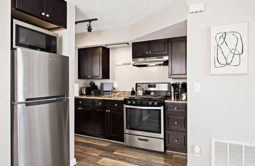 Peoria Apartment | the susan: a cozy, comfy 1bd suite