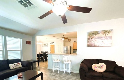 Aransas Pass House | The Sweet Family Casa