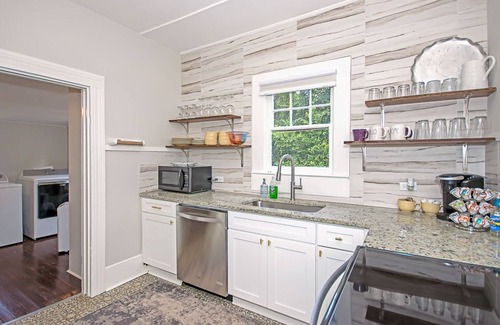 Nacogdoches House | The Sweet Magnolia is just blocks from both downtown Nacogdoches & SFA campus!
