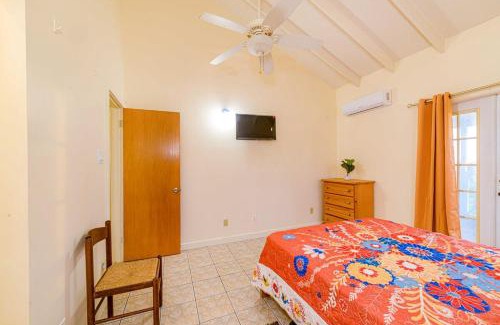 Dickenson Bay Apartment | The Sweet Papaya