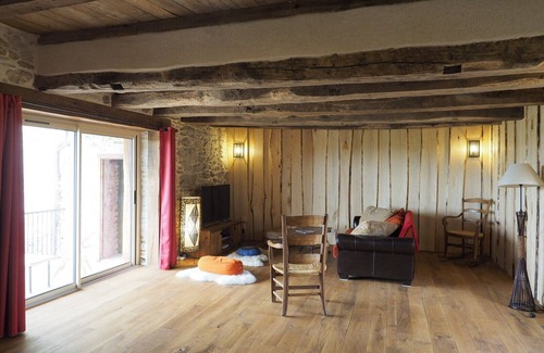 Pradinas House | The Symphony of Life