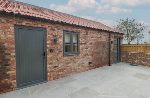 Holme Cottage | THE TACK ROOM, pet friendly, with a garden in Thirsk