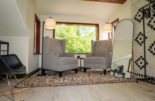 Talkeetna House | The Talkeetna House, downtown Talkeetna!