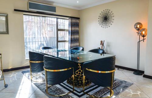 Glenvista Apartment | The Taurus