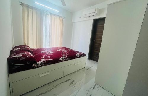 Baner Apartment | The Ten - Cozy 3bhk in baner