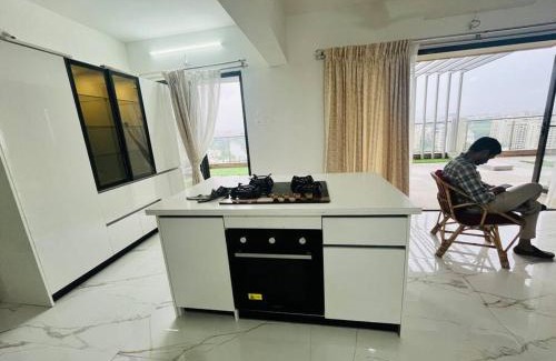 Baner Apartment | The Ten - Cozy 3bhk in baner