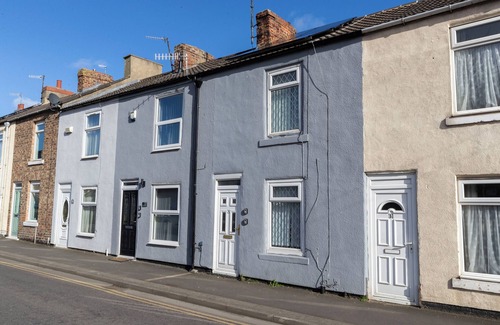 Guisborough House | The Terrace by the market.n2 bedroom terraced house close to the centre of town.
