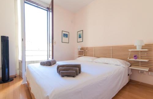 Como City Centre Apartment | "The Terrace" Lake View - The House Of Travelers