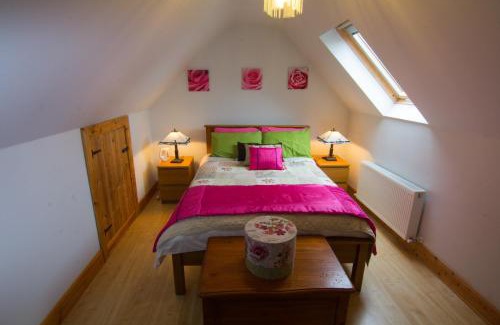 Corrandulla Bed & Breakfast | The Thatched Cottage B&B