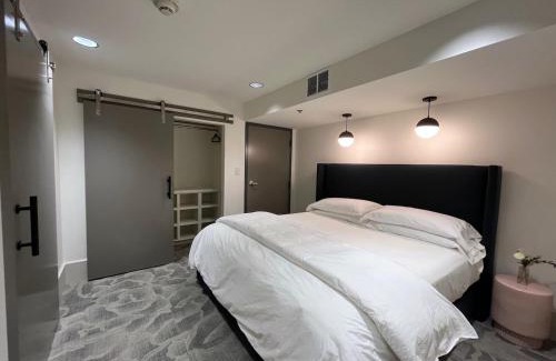 Tyler Apartment | The Thomas Hotel - Garden Suite 2-Bedroom - 01