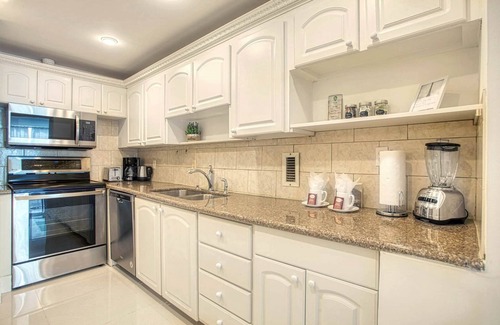 Hollywood South Central Beach Apartment | THE TIDES - 12th Floor (O) - 2 bedrooms