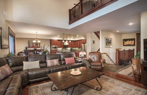 Mammoth Lakes House | The Timbers Townhome #1071- 4 Couples Bedrooms Plus Huge Loft for Kids, Game Room, Private Spa, WIFI