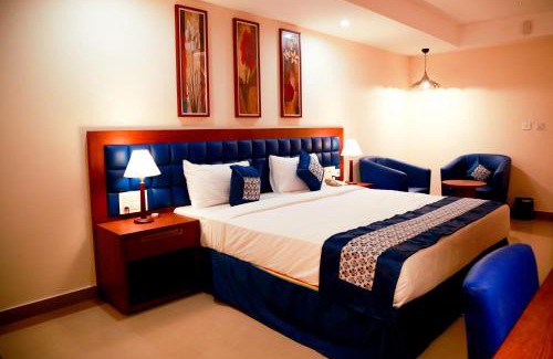 Kakkanad Hotel | The Times Hotel