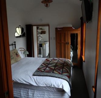 Clyde Apartment | The Tinkers Cottage