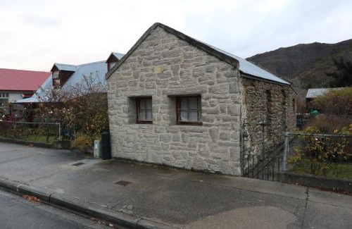 Clyde Apartment | The Tinkers Cottage