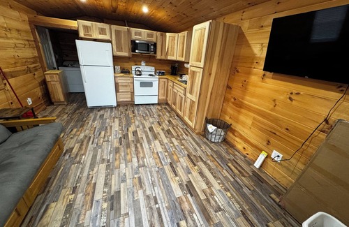 Carbon Hill Cabin | The Tiny Haven