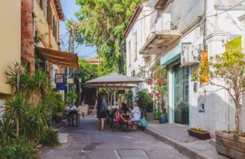 Neve Tzedek Apartment | The Tiny Oasis Of Neve Tzedek