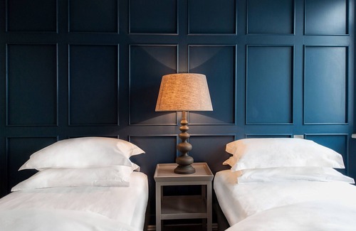 Kennington Hotel | The Tommyfield
