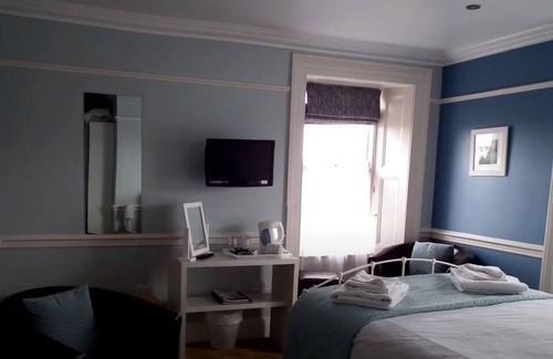 The Lizard Hotel | The Top House Inn