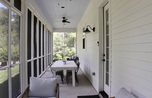Round Top House | The Top @ Round Top + Escape to the country!