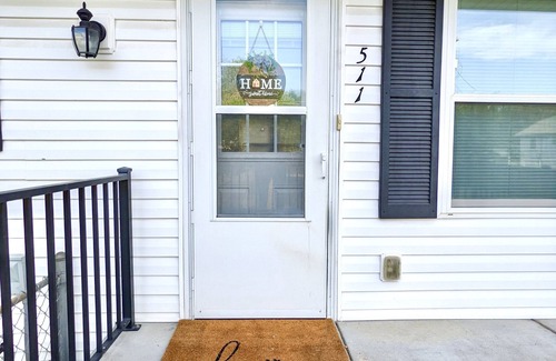 Joplin House | The Toucan: Dreamy 2 Bed Home Near Arts District
