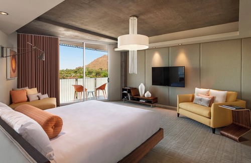 Arts District Hotel | The Tower At Hotel Valley Ho
