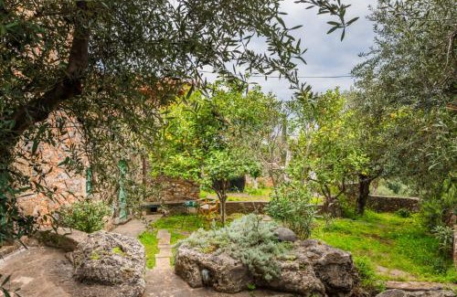 Kardamyli House | The Tower House