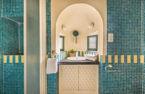 Kardamyli House | The Tower House