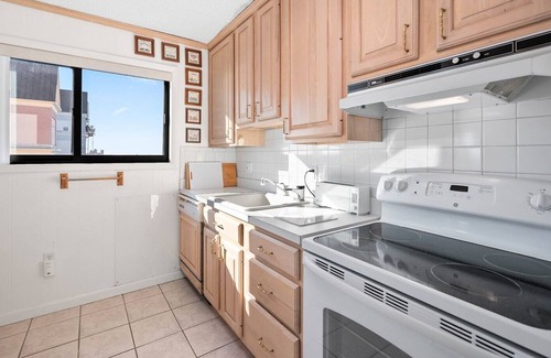 Midtown Ocean City Apartment | The Towers 1101, 29th ST Oceanfront