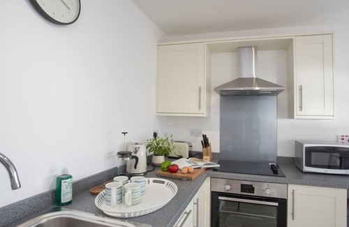 Criccieth Cottage | THE TOWERS - LLYN, family friendly in Criccieth