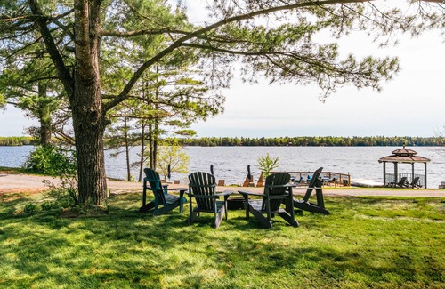 Havelock-Belmont-Methuen Ski Chalet | The Trace at Oak Lake - Chalet #15