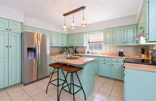 Bardstown House | "The Trailhead" - Beautiful Property in the Heart of Bardstown