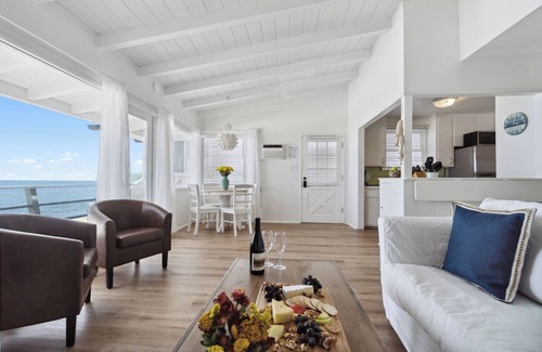 Eastern Malibu House | The Trancas Bungalow on Carbon Beach