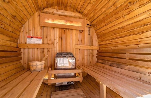 Tamaron Villa | The Tranquil Retreat Heated Pool/HotTub/Sauna/BBQ