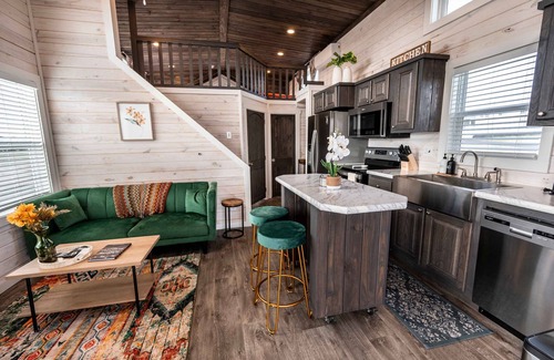 Fredericksburg Cottage | The Tranquil Tiny Haus - 205