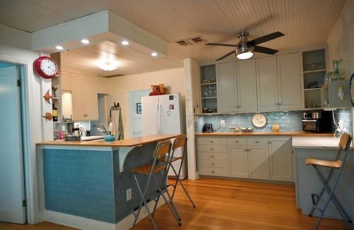 Greater South River City House | The Travis Heights Farm House