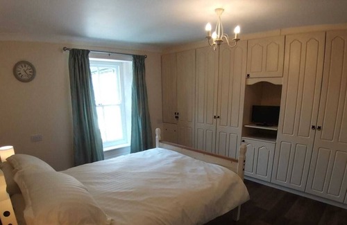 Tudhoe Apartment | The Tree House apartment, twinned with our 290 year old Country Pub & Restaurant