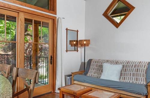 Cornville House | The Tree House Pool & Spa + Oak Creek Access