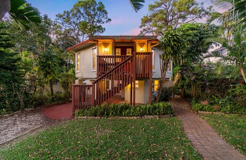 Delray Beach House | The Treehouse Zephyr - Blue Door Suite - Delray Beach