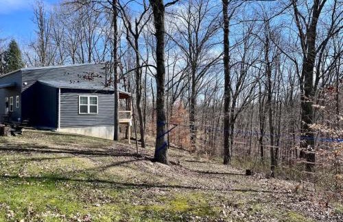 Logan House | The Treetop A Hocking Hills Villa Treat