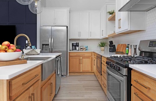 Maxwell House | The Trillium & The Iris - 2 homes, 6 bedrooms