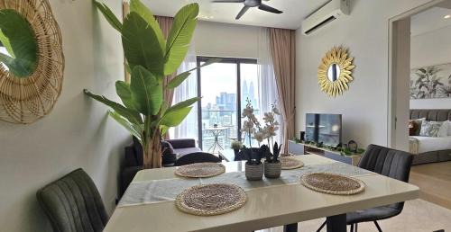 Pudu Apartment | The Tropical Serenity 2BR with Panoramic KL Views