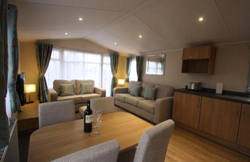 Overton-on-dee Resort | The Trotting Mare Holiday Lets - Adults Only
