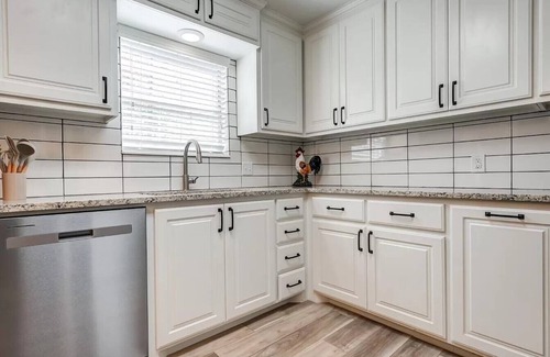 Tech Terrace House | The Troubadour - 3BR 2BA - Close to Campus
