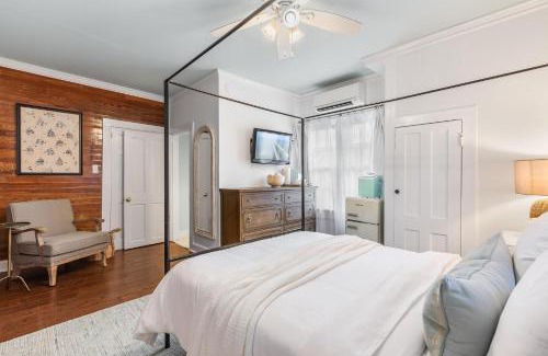 Key West Historic District Apartment | THE TRUMAN ROOM at Inn on Fleming Key West!