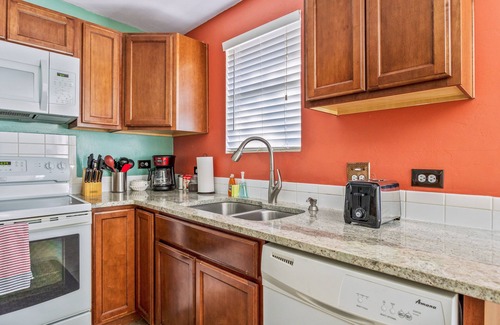 Peter Howell House | The Tucsonan Style Casita