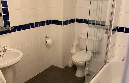 Eastcote and East Ruislip Hotel | The Tudor Hotel