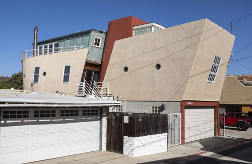 South Mission Beach House | The Tugboat house - a fun and unique experience your family will never forget.
