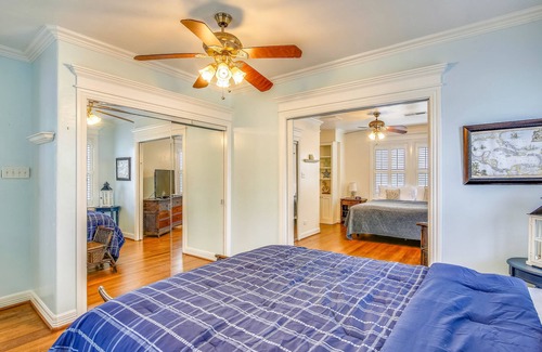 Galveston House | The Turquoise Turtle | Pet Friendly, Pool, Fence!