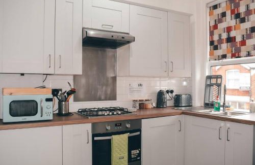 South Twickenham Apartment | The Twickenham Apartment Near Strawberry Hill